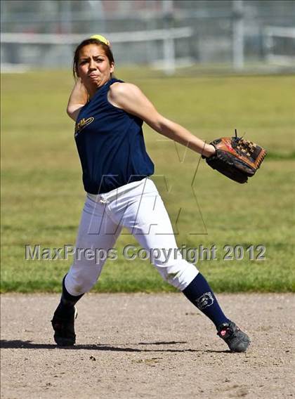 Thumbnail 3 in Golden Valley vs Mira Monte (Mira Monte Invitational) photogallery.