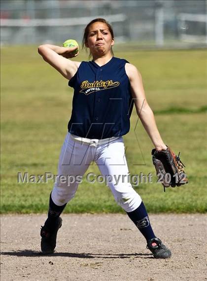 Thumbnail 1 in Golden Valley vs Mira Monte (Mira Monte Invitational) photogallery.