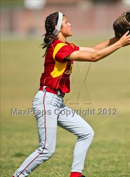Thumbnail 1 in Golden Valley vs Mira Monte (Mira Monte Invitational) photogallery.