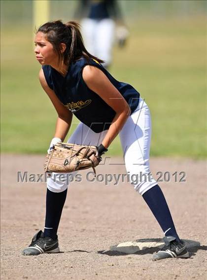 Thumbnail 2 in Golden Valley vs Mira Monte (Mira Monte Invitational) photogallery.