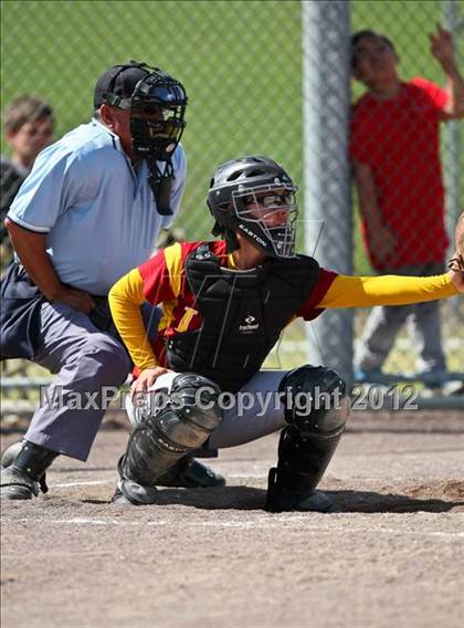 Thumbnail 2 in Golden Valley vs Mira Monte (Mira Monte Invitational) photogallery.