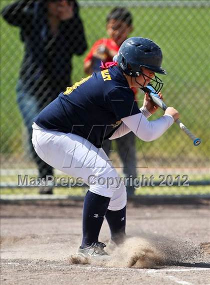 Thumbnail 2 in Golden Valley vs Mira Monte (Mira Monte Invitational) photogallery.