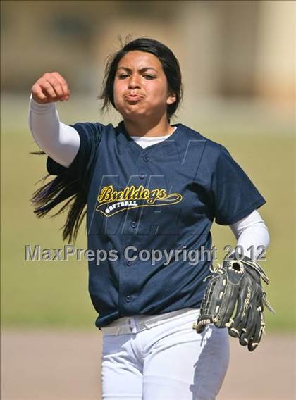 Thumbnail 3 in Golden Valley vs Mira Monte (Mira Monte Invitational) photogallery.