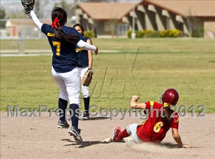 Thumbnail 3 in Golden Valley vs Mira Monte (Mira Monte Invitational) photogallery.