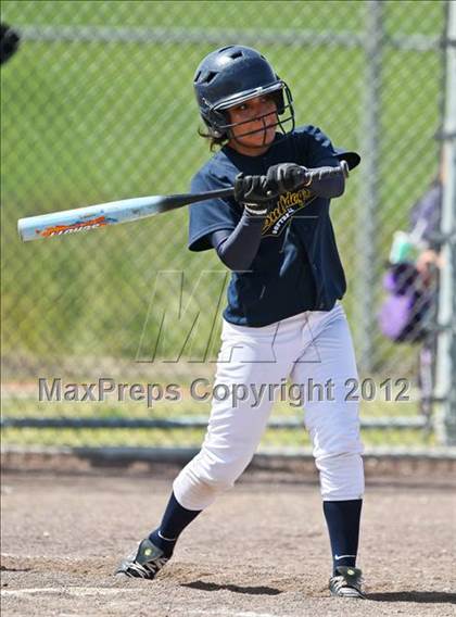 Thumbnail 3 in Golden Valley vs Mira Monte (Mira Monte Invitational) photogallery.