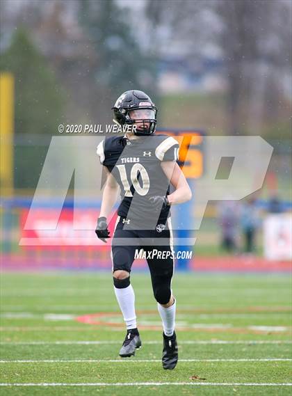 Thumbnail 1 in Bishop McDevitt vs. Southern Columbia Area (PIAA 2A Semifinal Playoff) photogallery.