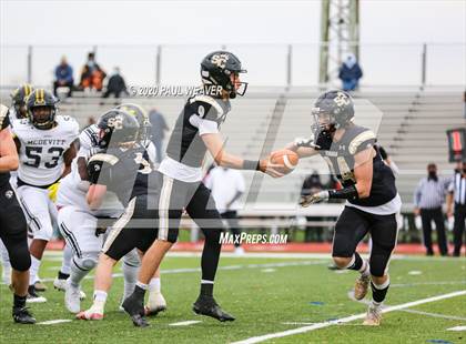 Thumbnail 1 in Bishop McDevitt vs. Southern Columbia Area (PIAA 2A Semifinal Playoff) photogallery.
