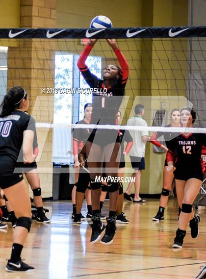 Thumbnail 2 in Faith Lutheran vs. Lee County (NIKE Tournament of Champions) photogallery.