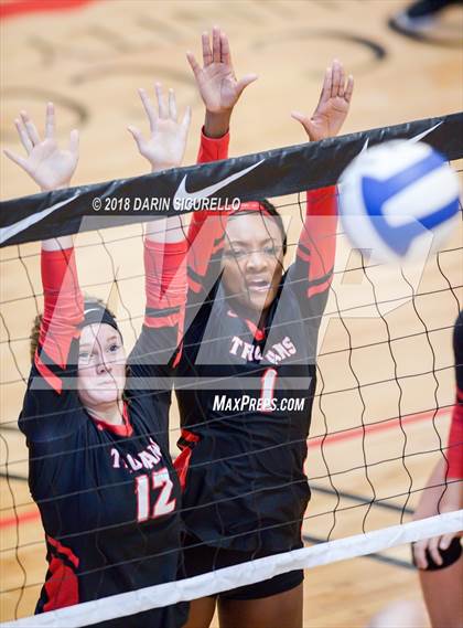 Thumbnail 3 in Faith Lutheran vs. Lee County (NIKE Tournament of Champions) photogallery.