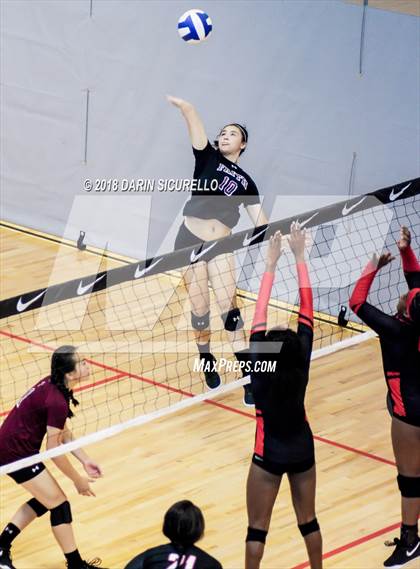 Thumbnail 2 in Faith Lutheran vs. Lee County (NIKE Tournament of Champions) photogallery.