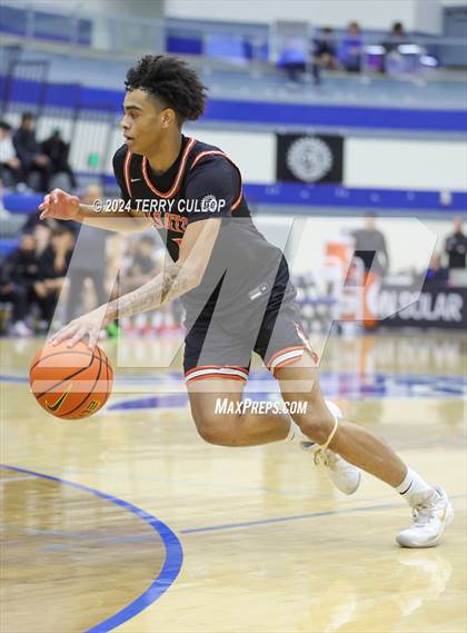 Thumbnail 2 in Veritas Academy vs. Wasatch Academy (5 for the Fight National Hoopfest) photogallery.