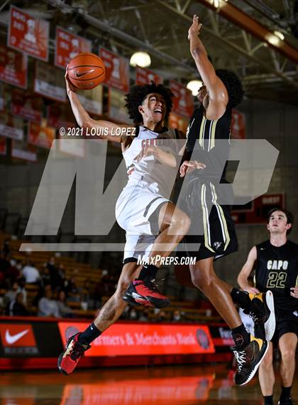 Thumbnail 2 in Capistrano Valley vs. Centennial (Mater Dei Extravaganza) photogallery.
