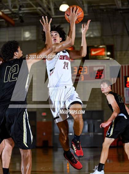Thumbnail 3 in Capistrano Valley vs. Centennial (Mater Dei Extravaganza) photogallery.