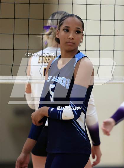 Thumbnail 2 in West Rusk vs Edgewood photogallery.