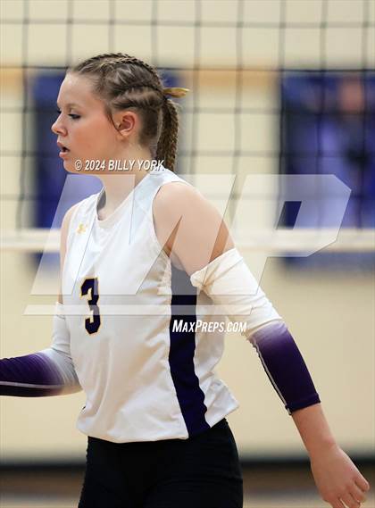 Thumbnail 1 in West Rusk vs Edgewood photogallery.