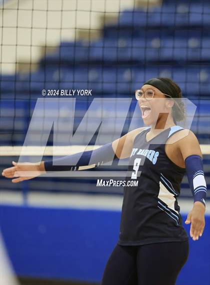 Thumbnail 3 in West Rusk vs Edgewood photogallery.