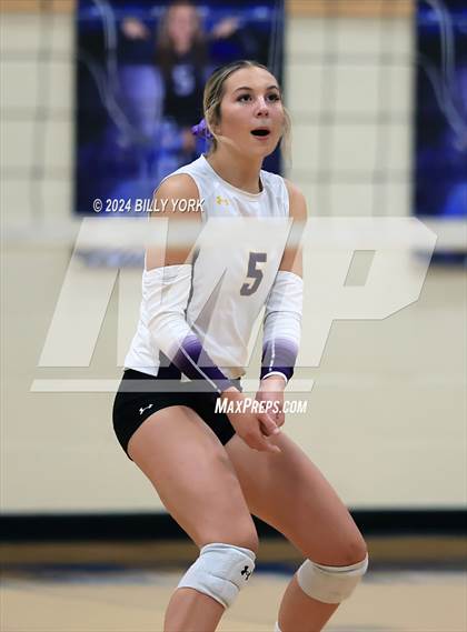 Thumbnail 2 in West Rusk vs Edgewood photogallery.