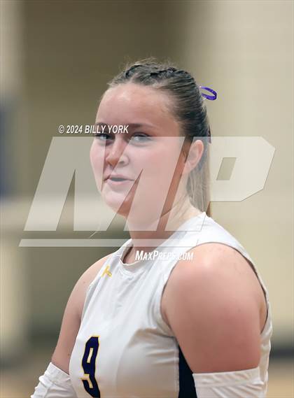 Thumbnail 2 in West Rusk vs Edgewood photogallery.