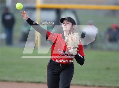Thumbnail 1 in Westfall @ Circleville photogallery.