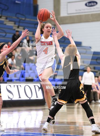 Thumbnail 2 in Timpview vs. Wasatch (UHSAA 5A First Round) photogallery.