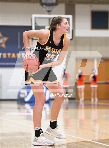 Thumbnail 2 in Timpview vs. Wasatch (UHSAA 5A First Round) photogallery.