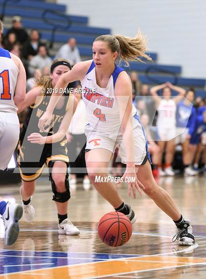 Thumbnail 3 in Timpview vs. Wasatch (UHSAA 5A First Round) photogallery.