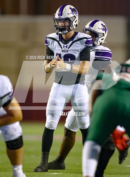 Thumbnail 2 in The Woodlands vs Willis photogallery.