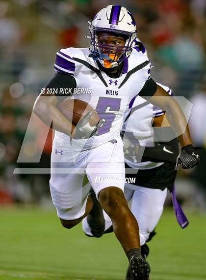 Thumbnail 1 in The Woodlands vs Willis photogallery.