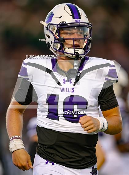Thumbnail 2 in The Woodlands vs Willis photogallery.