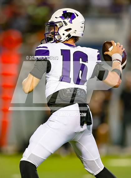 Thumbnail 2 in The Woodlands vs Willis photogallery.