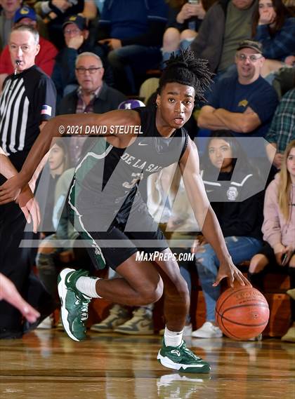 Thumbnail 2 in De La Salle vs. Campolindo (Gridley Invitational) photogallery.