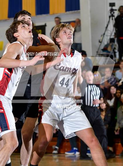 Thumbnail 3 in De La Salle vs. Campolindo (Gridley Invitational) photogallery.