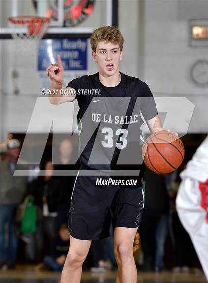 Thumbnail 1 in De La Salle vs. Campolindo (Gridley Invitational) photogallery.