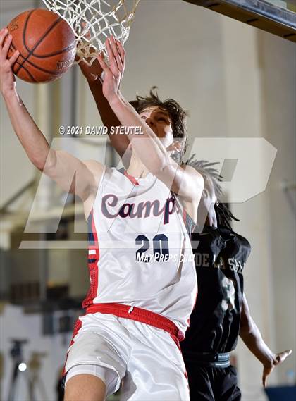 Thumbnail 2 in De La Salle vs. Campolindo (Gridley Invitational) photogallery.