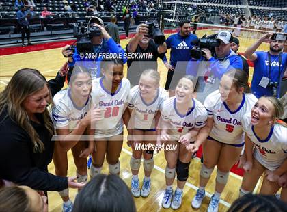 Thumbnail 2 in Grand Oaks vs. Fulshear (UIL 6A Volleyball Division I Final) photogallery.