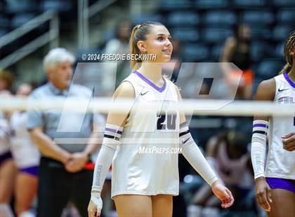 Thumbnail 2 in Grand Oaks vs. Fulshear (UIL 6A Volleyball Division I Final) photogallery.