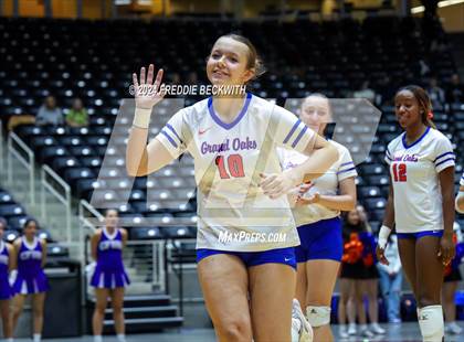 Thumbnail 1 in Grand Oaks vs. Fulshear (UIL 6A Volleyball Division I Final) photogallery.