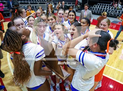 Thumbnail 1 in Grand Oaks vs. Fulshear (UIL 6A Volleyball Division I Final) photogallery.