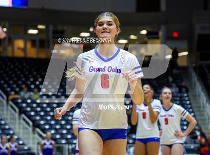 Thumbnail 1 in Grand Oaks vs. Fulshear (UIL 6A Volleyball Division I Final) photogallery.