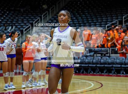 Thumbnail 1 in Grand Oaks vs. Fulshear (UIL 6A Volleyball Division I Final) photogallery.