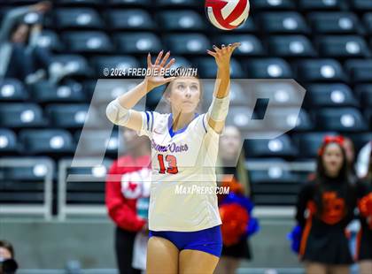Thumbnail 2 in Grand Oaks vs. Fulshear (UIL 6A Volleyball Division I Final) photogallery.