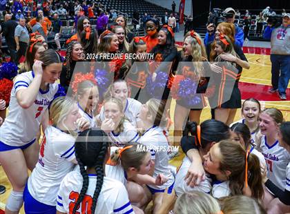Thumbnail 2 in Grand Oaks vs. Fulshear (UIL 6A Volleyball Division I Final) photogallery.