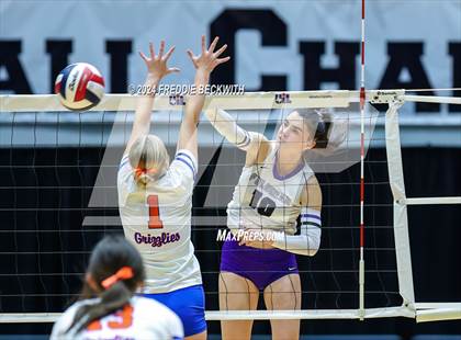 Thumbnail 2 in Grand Oaks vs. Fulshear (UIL 6A Volleyball Division I Final) photogallery.