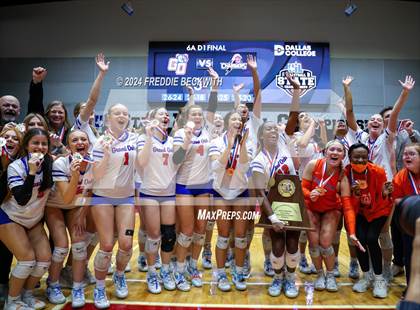 Thumbnail 2 in Grand Oaks vs. Fulshear (UIL 6A Volleyball Division I Final) photogallery.