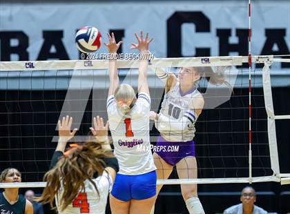 Thumbnail 1 in Grand Oaks vs. Fulshear (UIL 6A Volleyball Division I Final) photogallery.