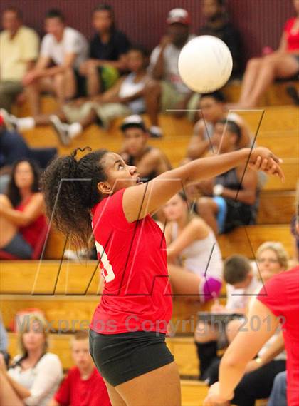 Thumbnail 1 in Antelope @ Woodcreek photogallery.