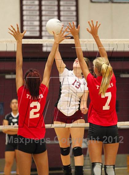 Thumbnail 3 in Antelope @ Woodcreek photogallery.