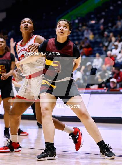 Thumbnail 3 in Forest Park vs. Woodward Academy GHSA 5A Championship photogallery.