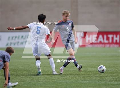 Thumbnail 3 in Skyridge vs. Pleasant Grove (UHSAA 6A Semifinal) photogallery.