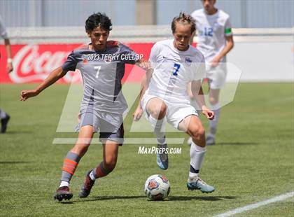 Thumbnail 2 in Skyridge vs. Pleasant Grove (UHSAA 6A Semifinal) photogallery.